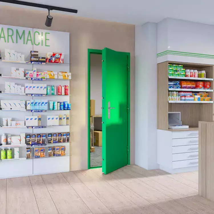Vue intérieure d'une pharmacie moderne de Pau et lumineuse, présentant des étagères de produits et une porte technique verte ouverte donnant sur un arrière-magasin.